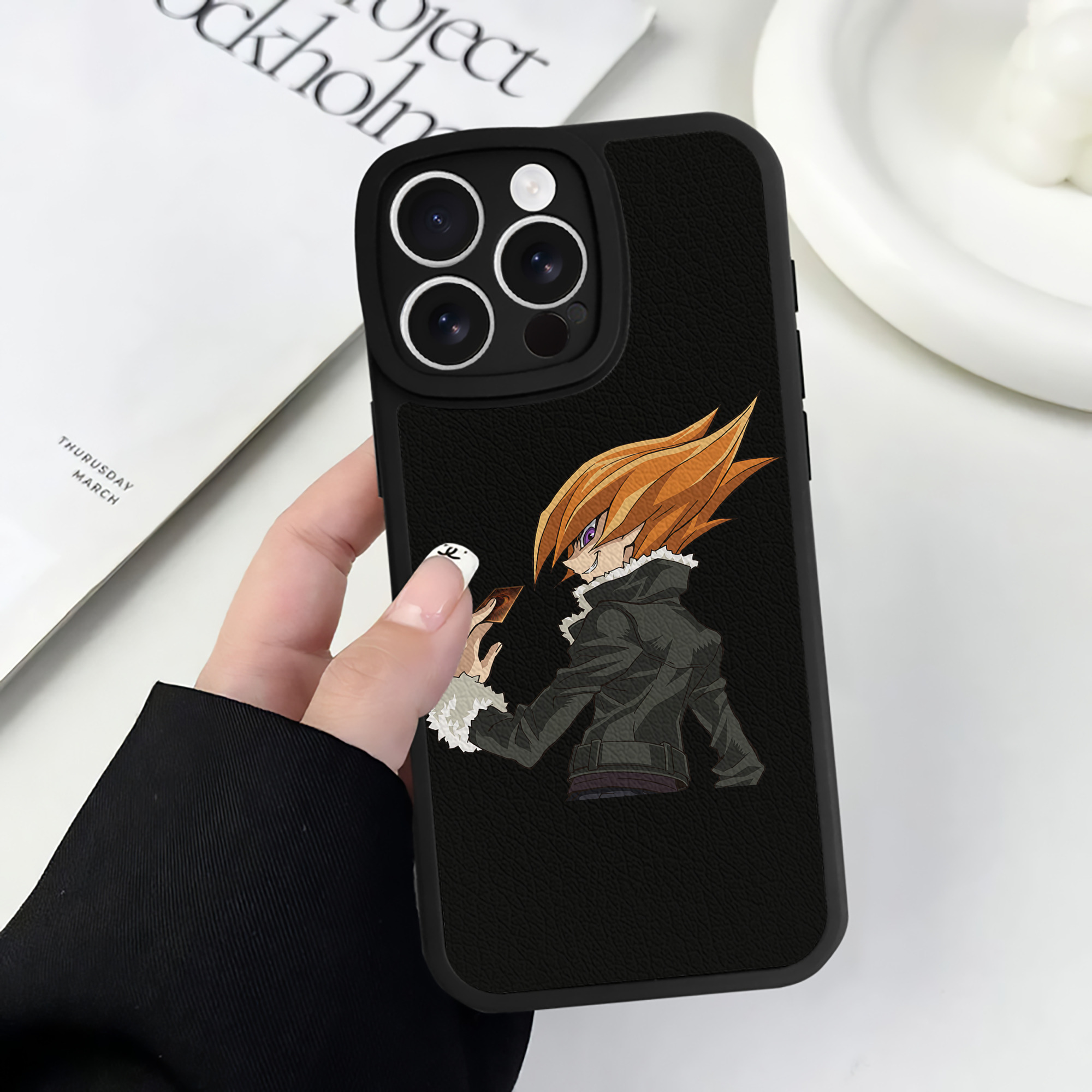 遊☆戯☆王 Yu-Gi-Oh! 【iPhone 16シリーズ対応】シリコンスマホケース（レザー調） 材質：シリコン